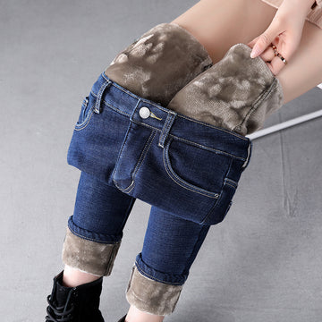 CozyFit Fleece-Lined Jeans – Warmth Meets Style