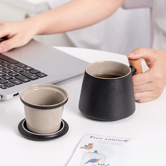 Ceramic Tea Cup With Tea Leaf Strainer