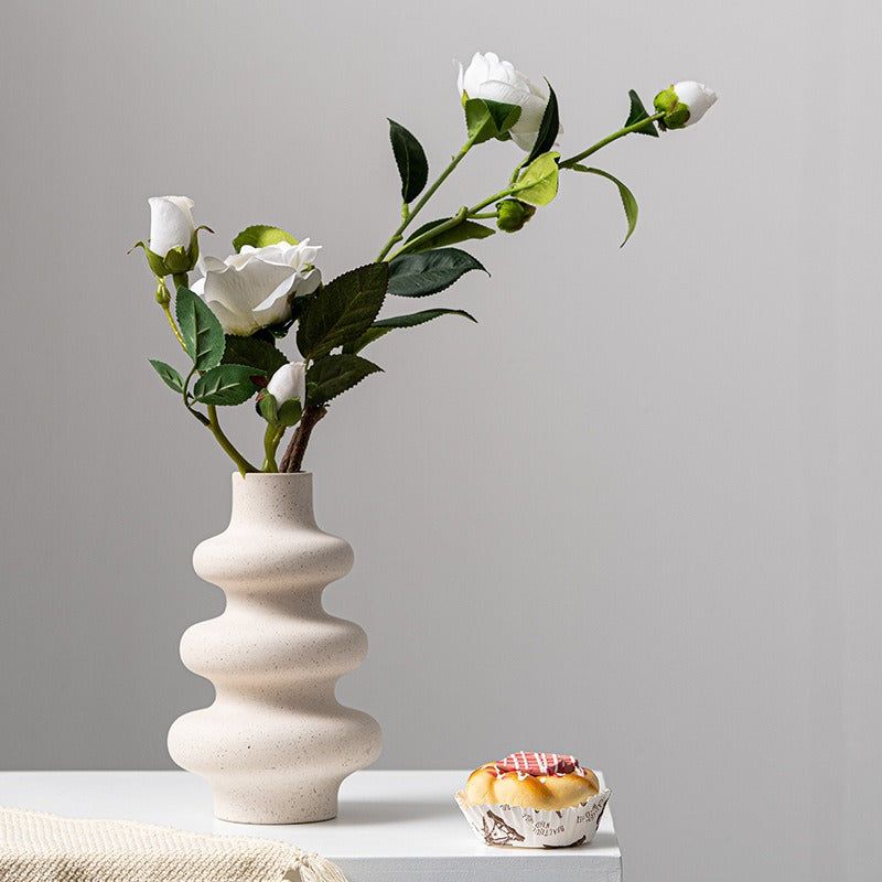Elevate Your Decor with Creative Minimalistic Vase - A Fusion of Modern Art and Elegance!