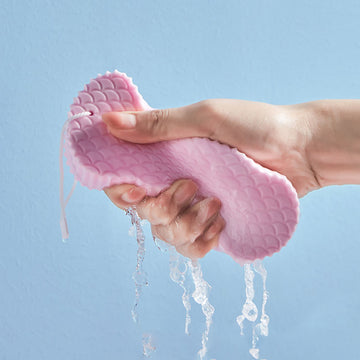 Gentle on Skin, Tough on Dirt: The 3D Fish Scale Pattern Bath Sponge for the Whole Family